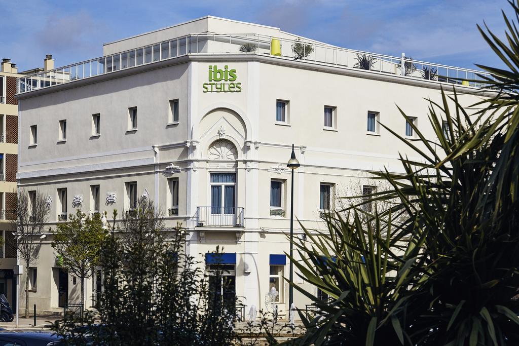 Ibis Styles Hyeres Rooftop & Spa Buitenkant foto