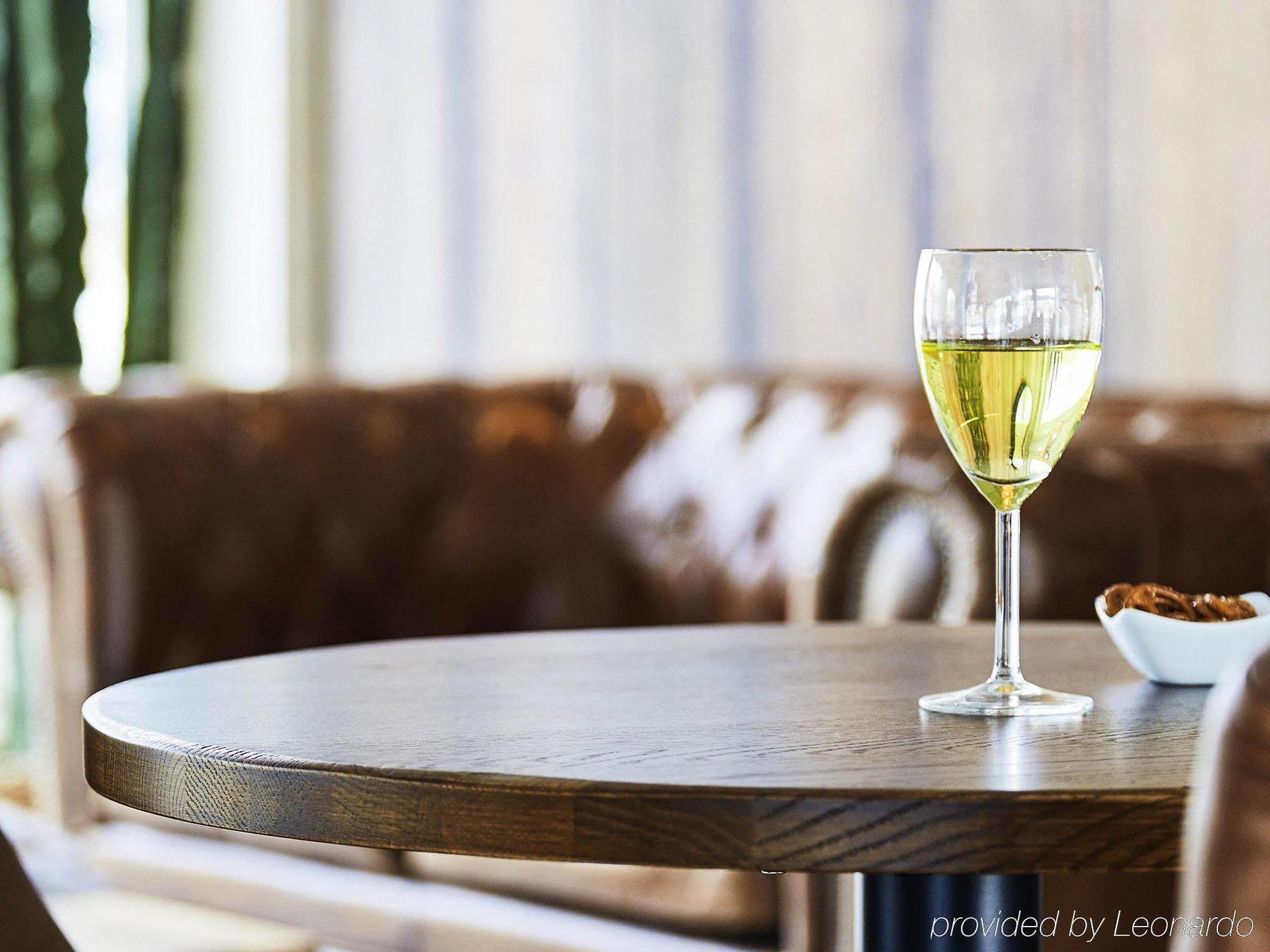 Ibis Styles Hyeres Rooftop & Spa Restaurant foto