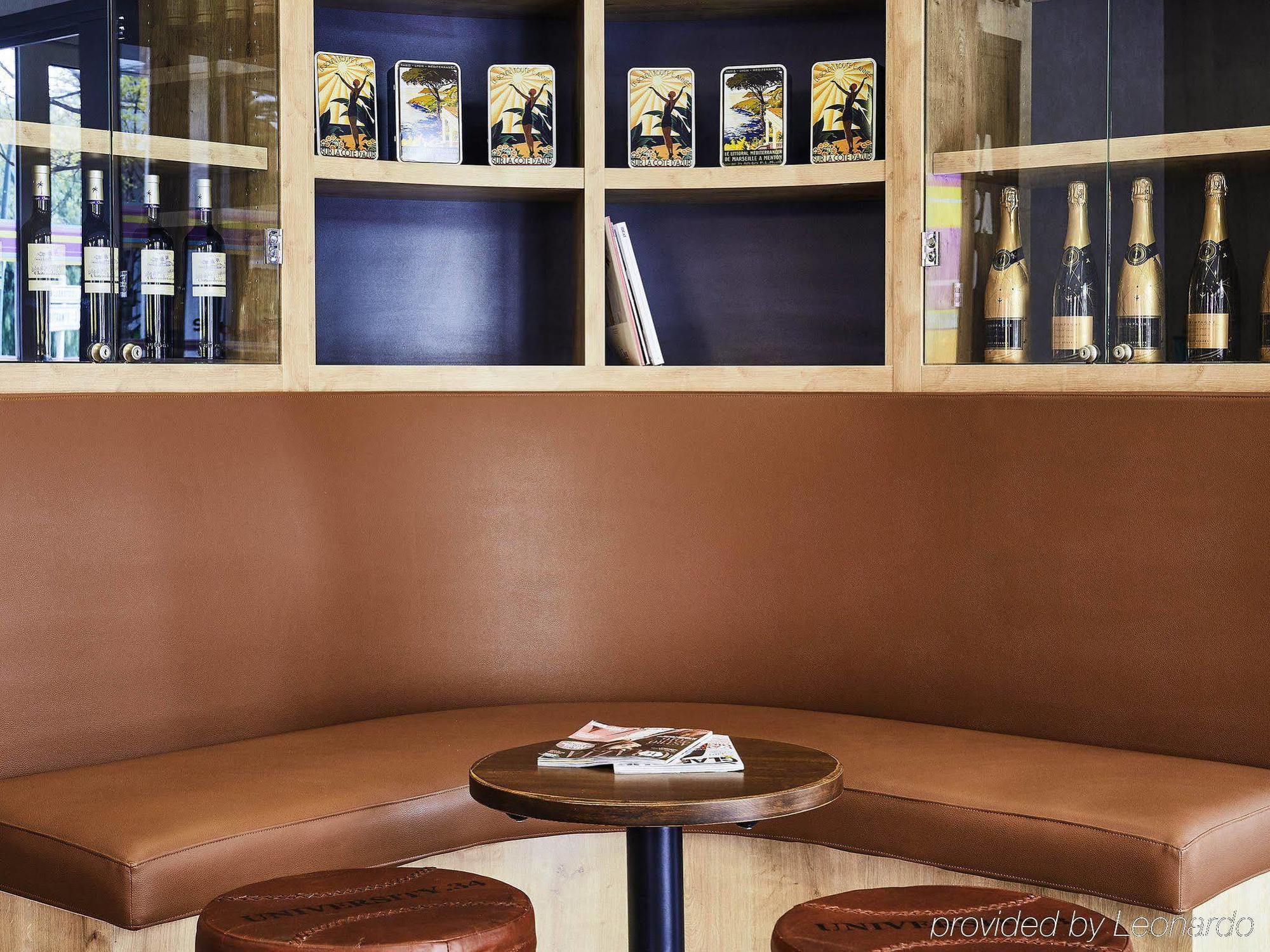 Ibis Styles Hyeres Rooftop & Spa Restaurant foto
