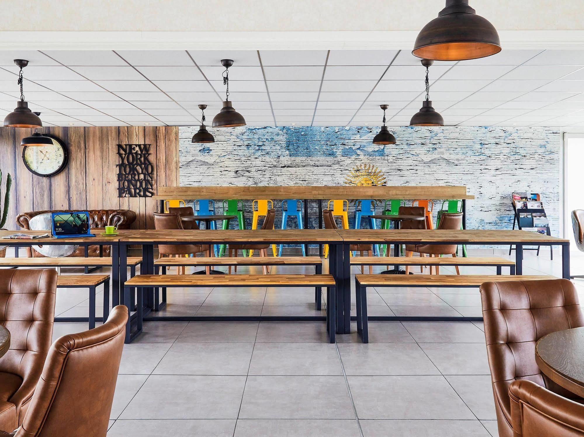 Ibis Styles Hyeres Rooftop & Spa Buitenkant foto